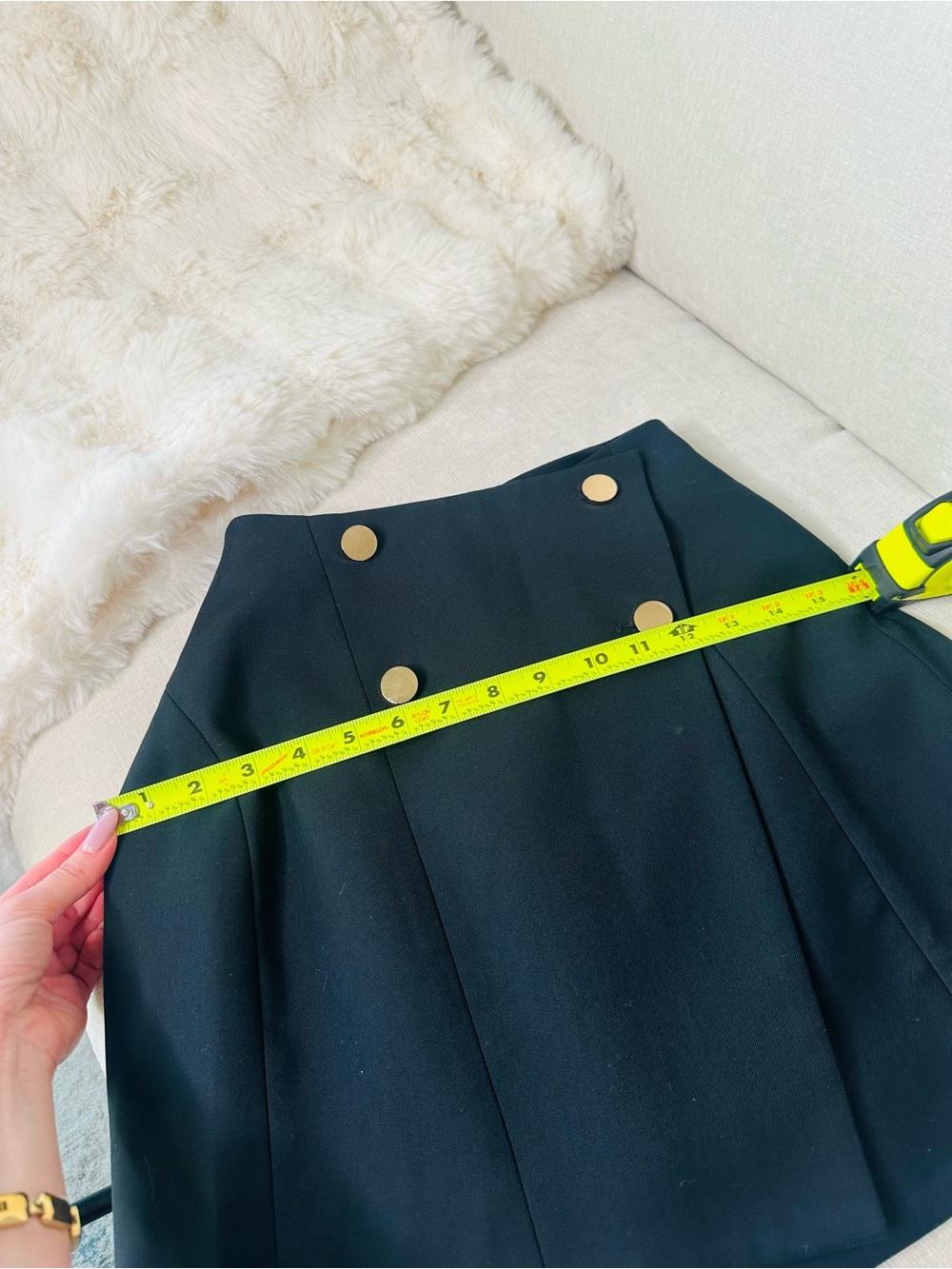 Classic Black A-Line Skort with Gold Buttons like a Flower Style Size XXS, - Picture 4 of 10